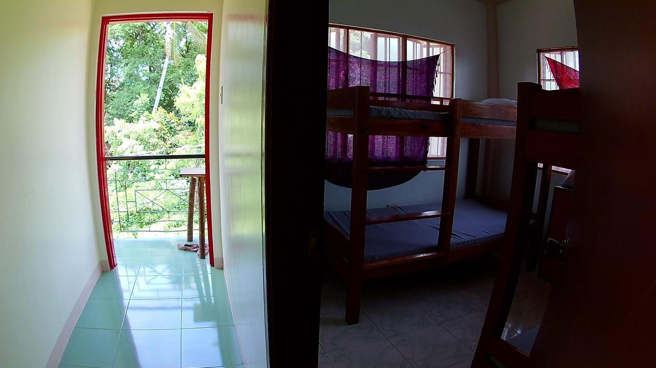 Treffpunkt 5300 Hostel Puerto Princesa Eksteriør billede